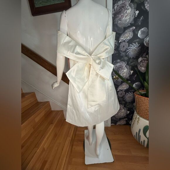 Amsale Mikado Off-The-Shoulder Shift Dress Elegant/ size 2 - Picture 9 of 11